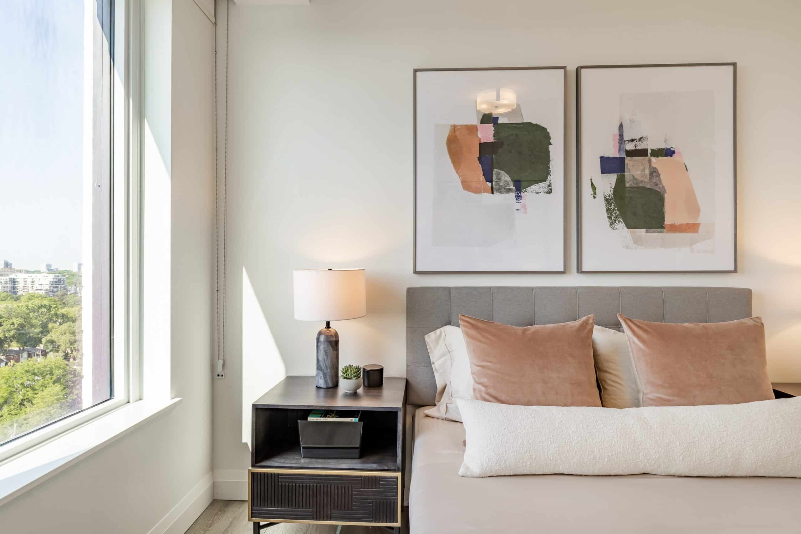 1 - 2 bedroom over 900 sqrft bedroom