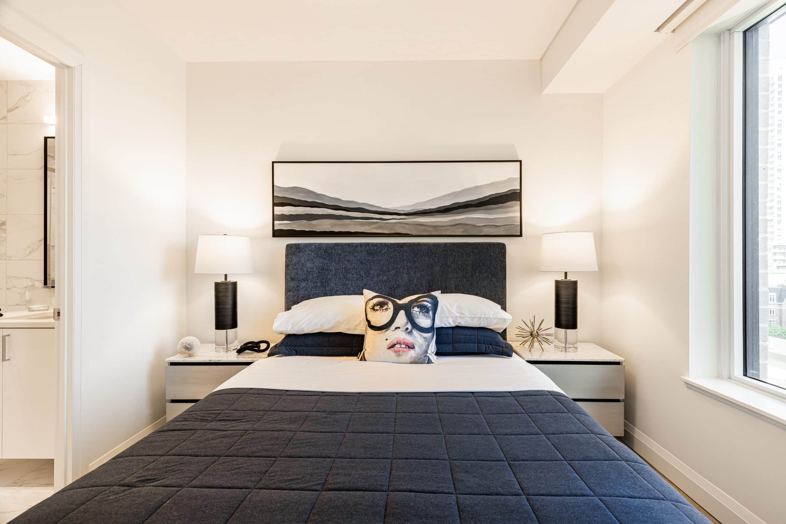 2 - 2 Bedroom under 900 sqrft bedroom