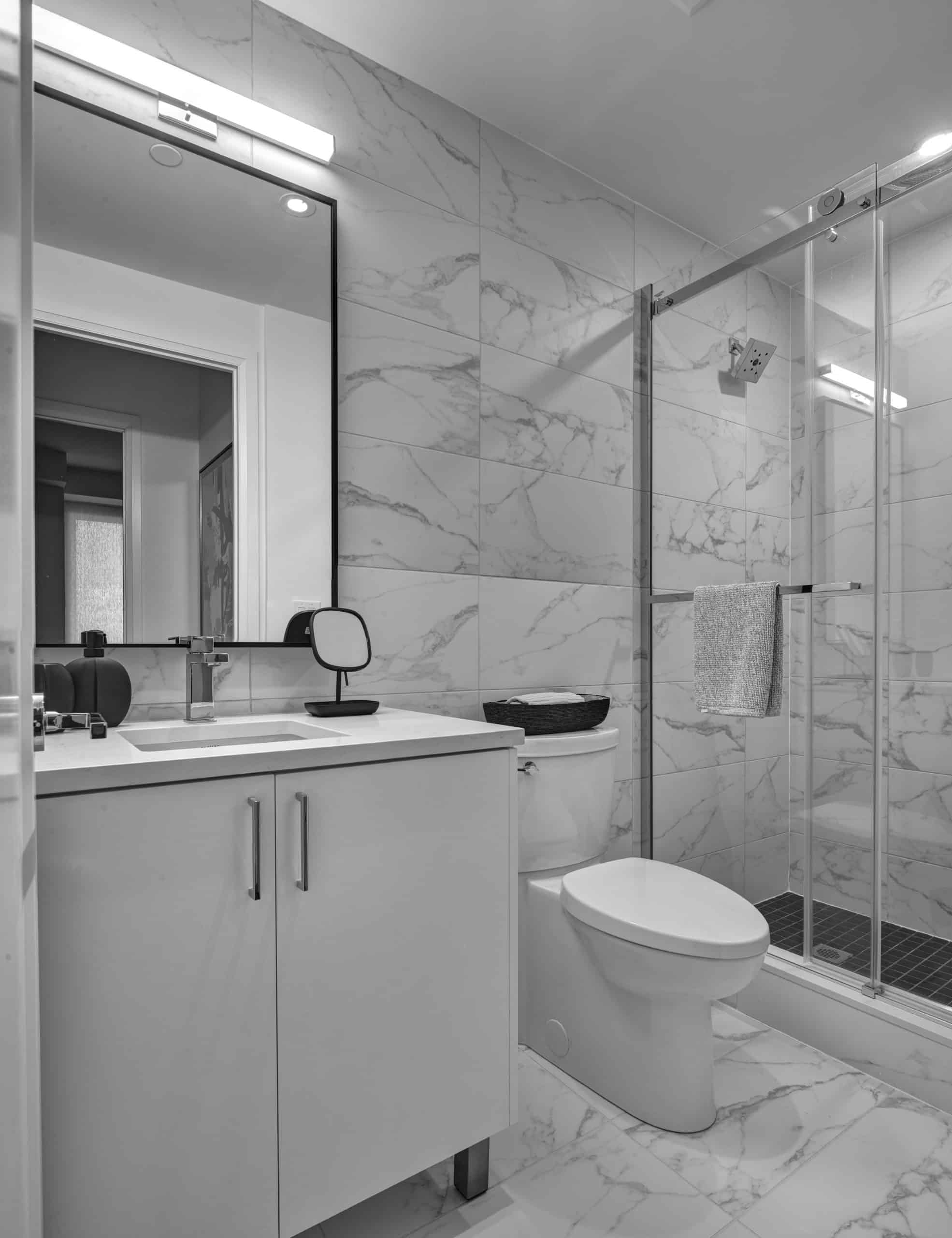 2 - Studio Bathroom