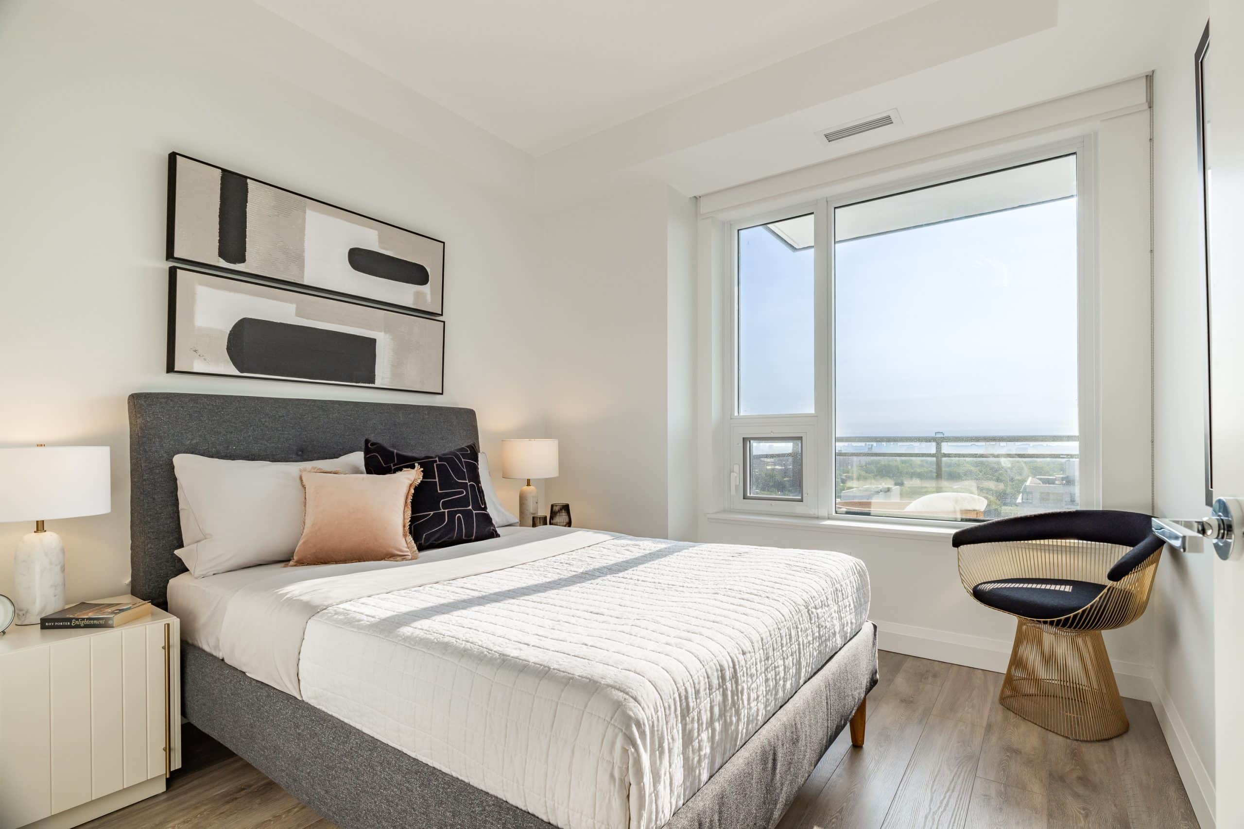 5 - 2 bedroom over 900 sqrft bedroom (2)